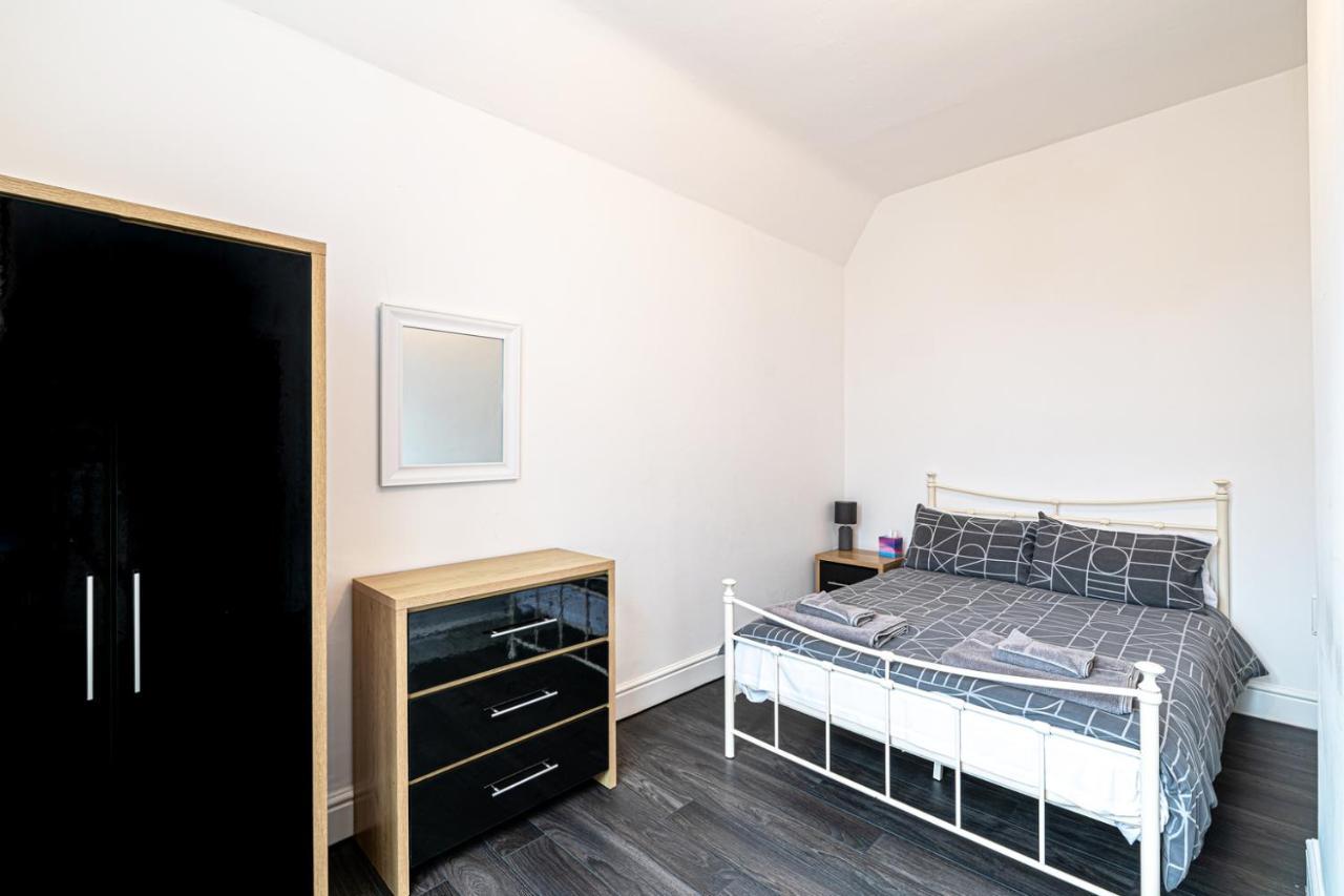 Two Bedroom Holiday Apartment Colwyn Bay Exteriér fotografie